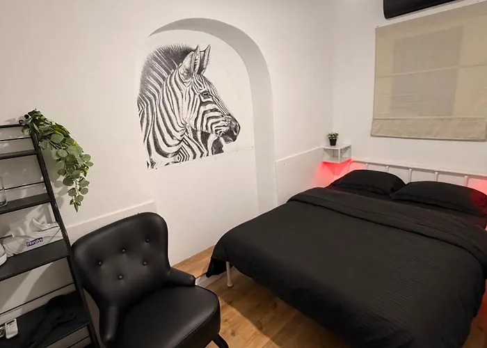 Zebra Apartment *